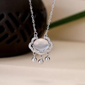 silver chalcedony pendant
