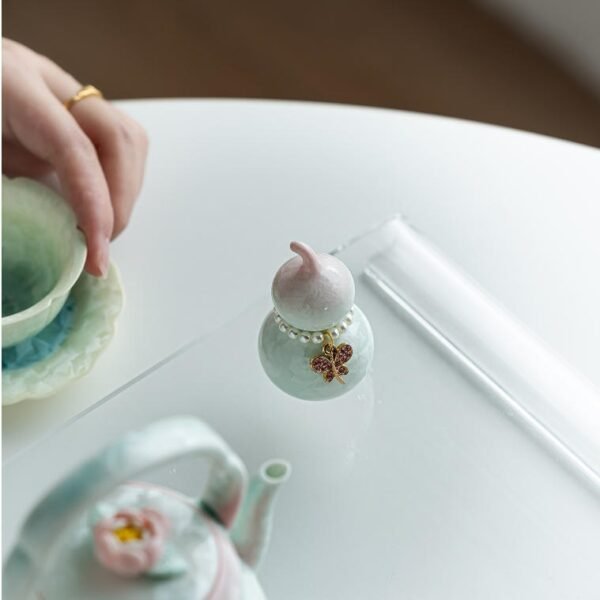 Health & Good Luck Feng Shui Ceramic Gourd Home Decoration