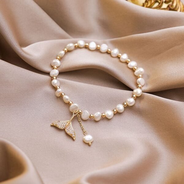 Mermaid Tail Pearl Bracelet