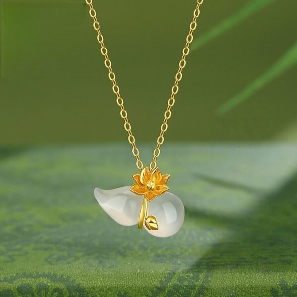 hulu pendant S925 Silver Lotus White Chalcedony Hulu Pendant for Health & Spiritual Peace