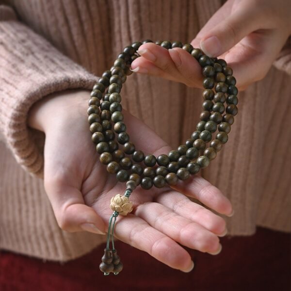 108 Green Sandalwood Mala Lotus Pendant for Emotional Balance