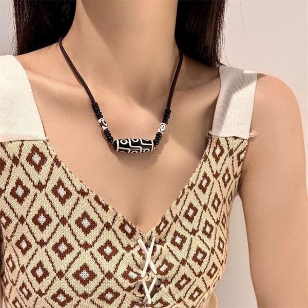 Guardian Energy Nine Eyes Dzi Bead Pendant Necklace