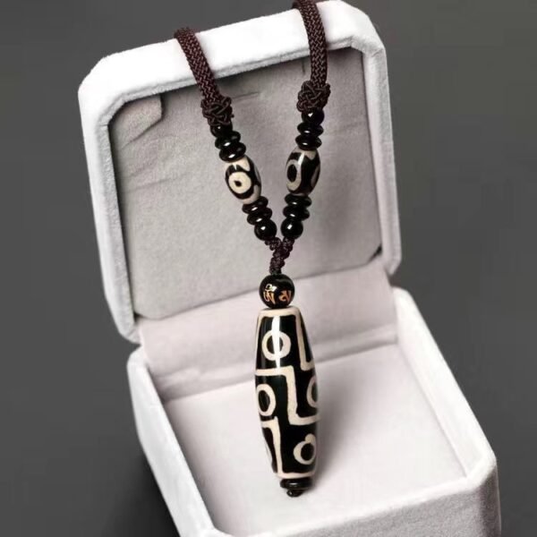 nine-eye beads pendant