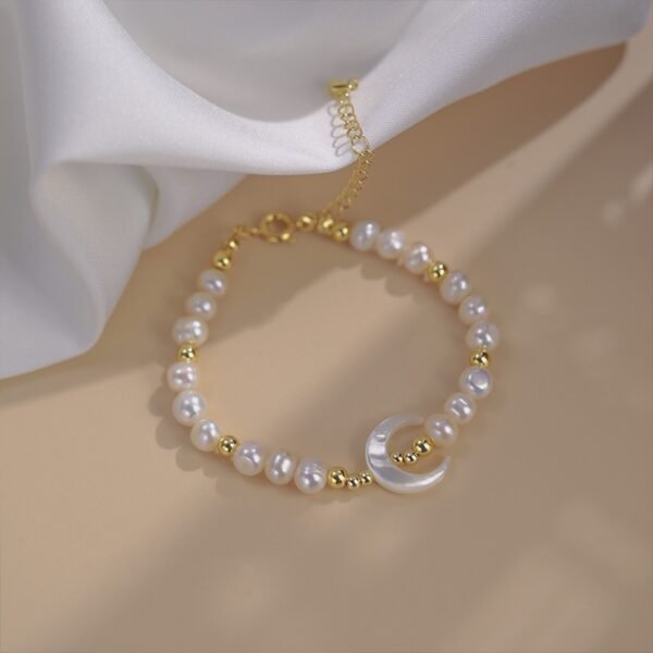 pearl bracelet