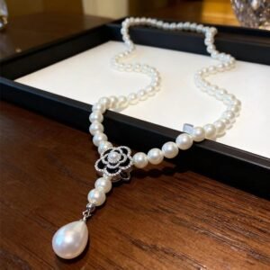 pearl necklace