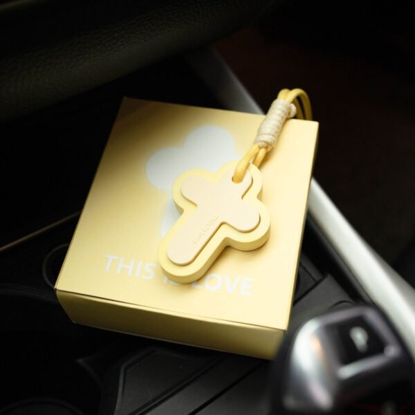 Wardrobe Cabinet Aromatherapy Diffuser Plaster Cross Hanging Piece Car Hanging